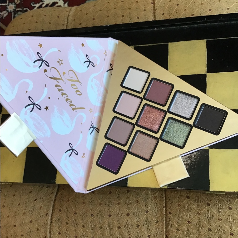 Too Faced Eyeshadow Palette